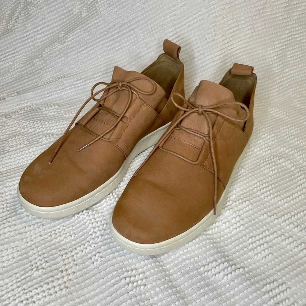 Eileen Fisher Kipling Tumbled Nubuck Sneaker size 10 - Picture 1 of 9